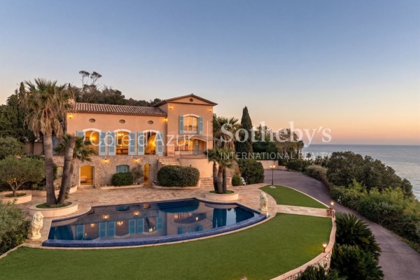 Luxury House for sale in Saint-Raphaël, 3 600 000 €, Photo 1