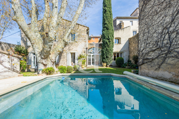 Maison de luxe à vendre à Carpentras, 650 000 €, Photo 1