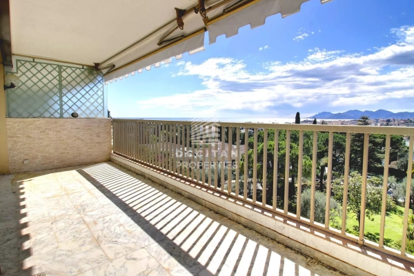 Luxury Apartment for sale in Cannes, 790 000 €, Photo 1