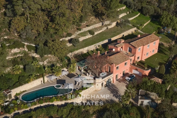 Maison de luxe à louer à Mougins, 20 000 €, Photo 1