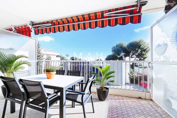 Appartement de luxe à vendre à Saint-Laurent-du-Var, 450 000 €, Photo 1