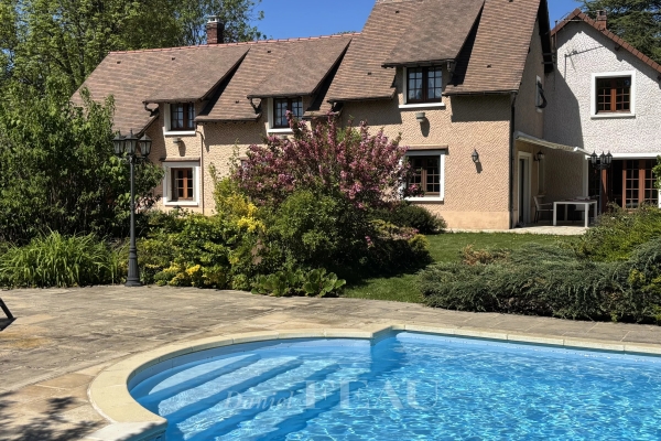 Maison de luxe à vendre à Les Mesnuls, 893 000 €, Photo 1