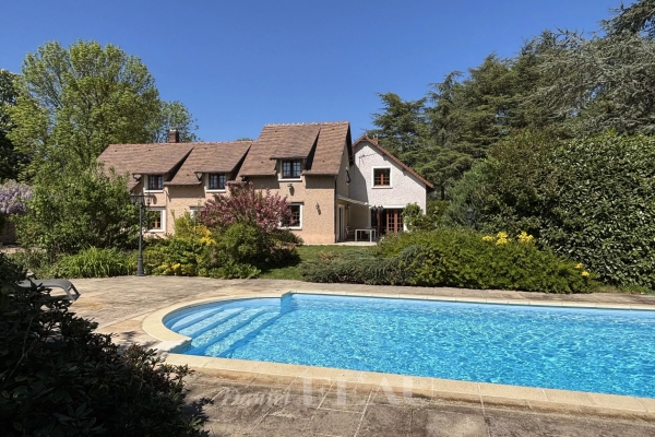 Maison de luxe à vendre à Les Mesnuls, 893 000 €, Photo 1