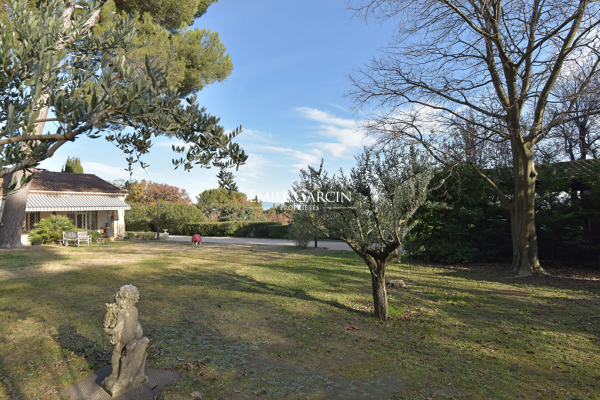 Maison de luxe à vendre à Avignon, 1 750 000 €, Photo 2