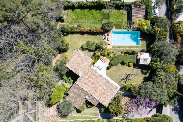 Luxury House for sale in Mougins, 1 950 000 €, Photo 2