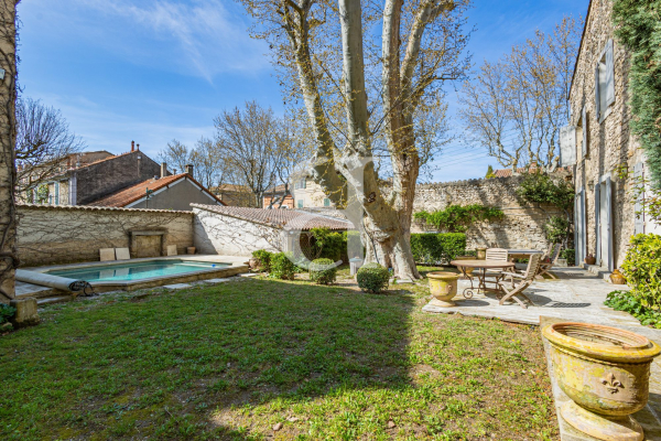 Maison de luxe à vendre à Carpentras, 650 000 €, Photo 3