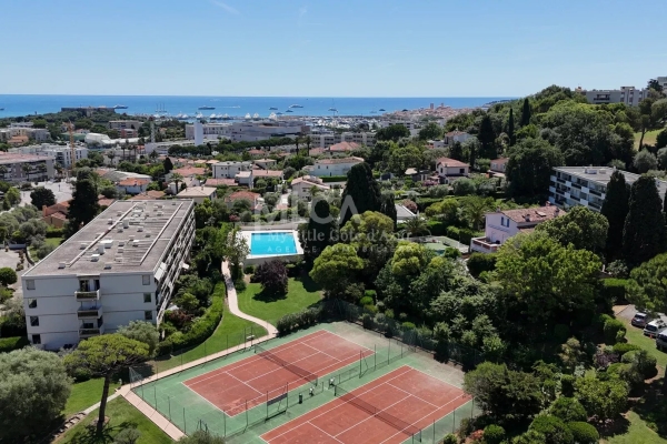 Luxury Apartment for sale in Antibes, 995 000 €, Photo 3