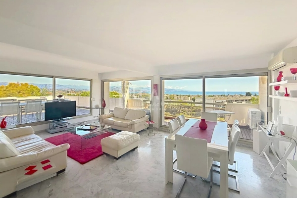Luxury Apartment for sale in Antibes, 995 000 €, Photo 4