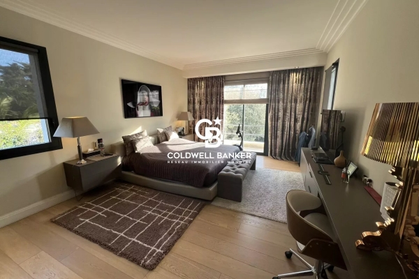 Maison de luxe à vendre à Antibes, 2 500 000 €, Photo 6