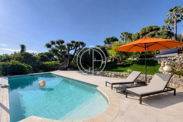 Luxury House for sale in Mougins, 1 590 000 €, Photo 1