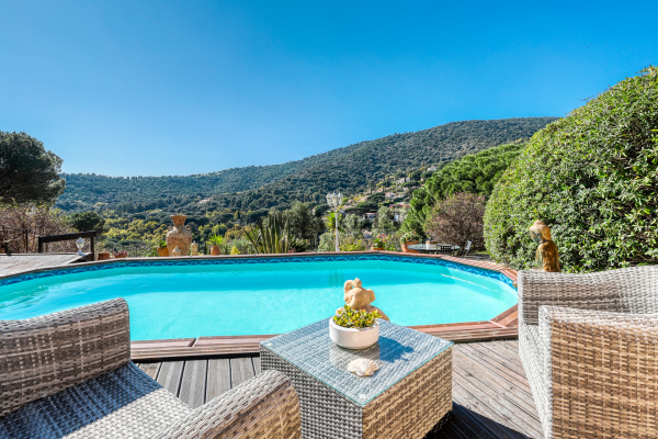 Luxury House for sale in Le Lavandou, 890 000 €, Photo 2