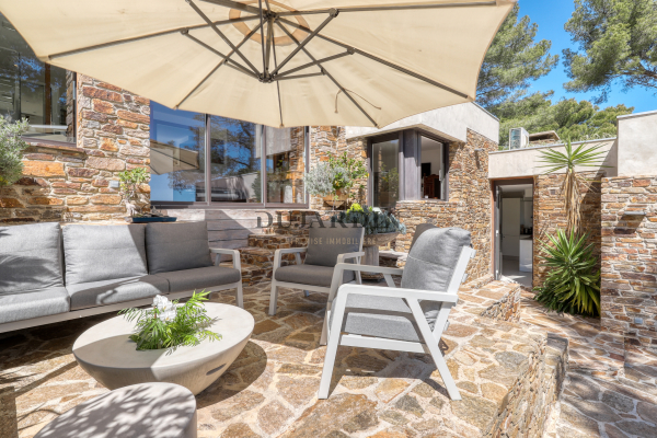 Luxury House for sale in Bormes-les-Mimosas, 2 389 600 €, Photo 4