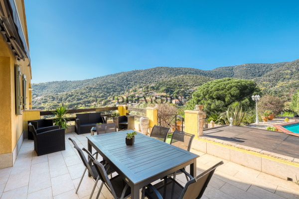 Luxury House for sale in Le Lavandou, 890 000 €, Photo 4