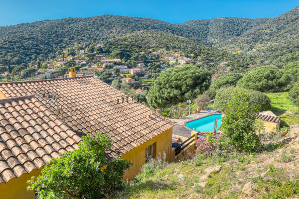 Luxury House for sale in Le Lavandou, 890 000 €, Photo 5