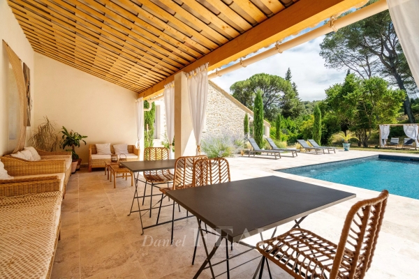 Maison de luxe à vendre à Saint Étienne-du-Grès, 2 500 000 €, Photo 5