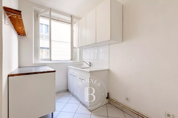 Luxury Apartment for sale in Paris 8ème, 650 000 €, Photo 5