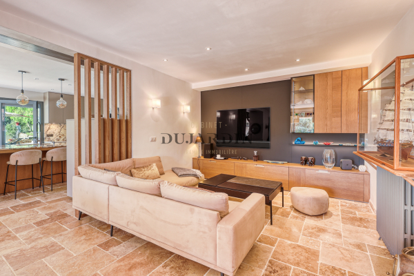 Luxury House for sale in Bormes-les-Mimosas, 1 850 000 €, Photo 7