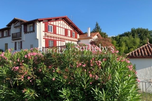 Luxury House for sale in Bayonne, 2 200 000 €, Photo 1