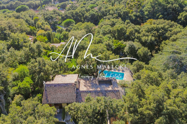 Maison de luxe à vendre à Rayol Canadel sur Mer, 2 690 000 €, Photo 1