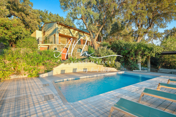 Maison de luxe à vendre à Rayol Canadel sur Mer, 2 690 000 €, Photo 1