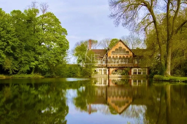 Luxury House for sale in Ferrieres, 1 260 000 €, Photo 1