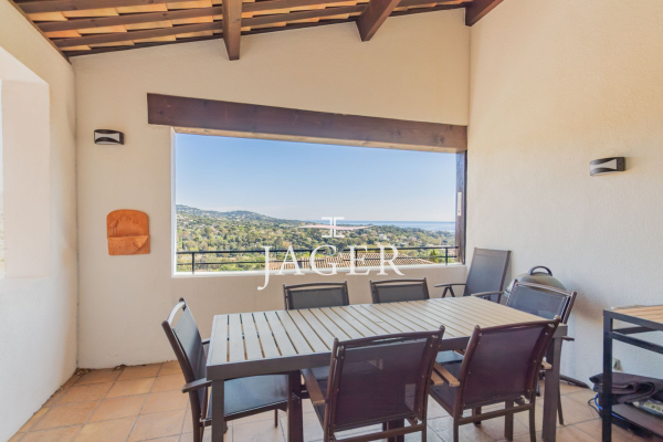 Appartement de luxe à vendre à Grimaud, 465 000 €, Photo 1