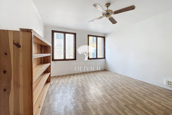 Maison de luxe à vendre à Apt, 146 500 €, Photo 1