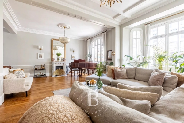 Maison de luxe à vendre à Boulogne-Billancourt, 2 400 000 €, Photo 3