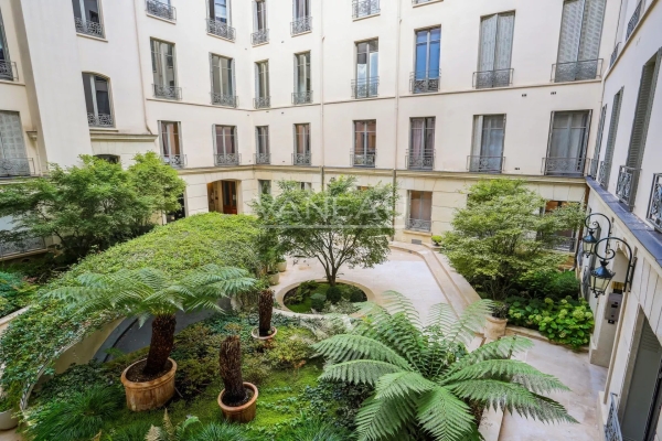 Luxury Apartment for sale in Paris 17Ème, 1 750 000 €, Photo 1