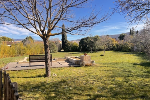 Maison de luxe à vendre à Lacoste, 650 000 €, Photo 3