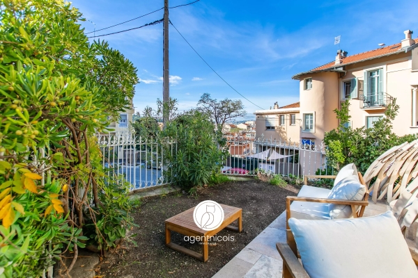 Maison de luxe à vendre à Nice, 590 000 €, Photo 1