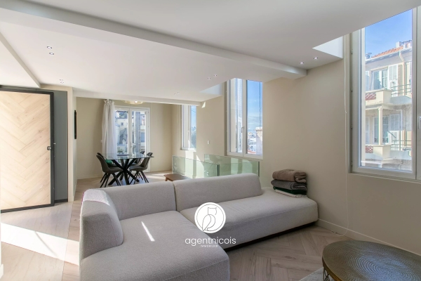 Maison de luxe à vendre à Nice, 590 000 €, Photo 3