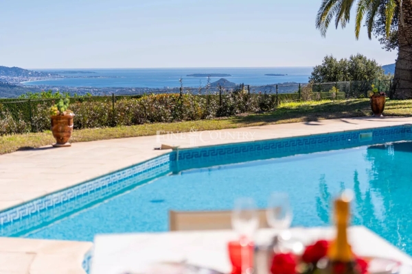 Maison de luxe à vendre à Les Adrets de l'Esterel, 1 895 000 €, Photo 1
