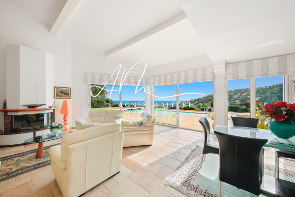 Maison de luxe à vendre à Cavalaire-sur-Mer, 2 590 000 €, Photo 4