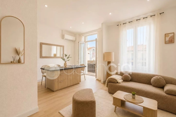 Luxury Apartment for sale in Cannes, 345 000 €, Photo 1