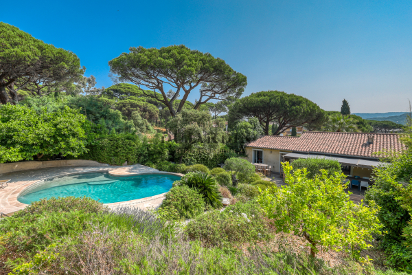 Maison de luxe à vendre à Gassin, 1 090 000 €, Photo 1