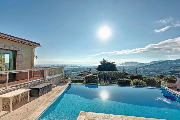 Maison de luxe à vendre à Mandelieu-la-Napoule, 1 595 000 €, Photo 1