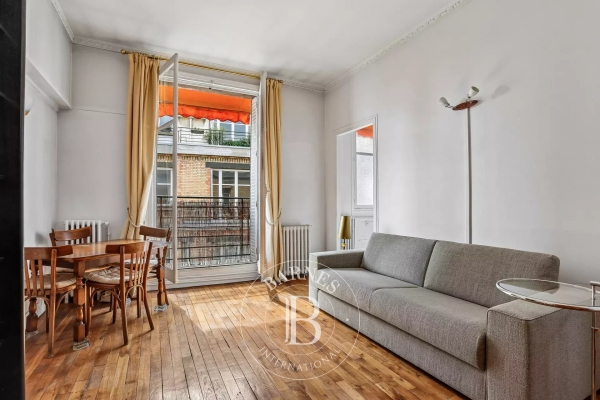 Appartement de luxe à vendre à Paris 7Ème, 472 000 €, Photo 1