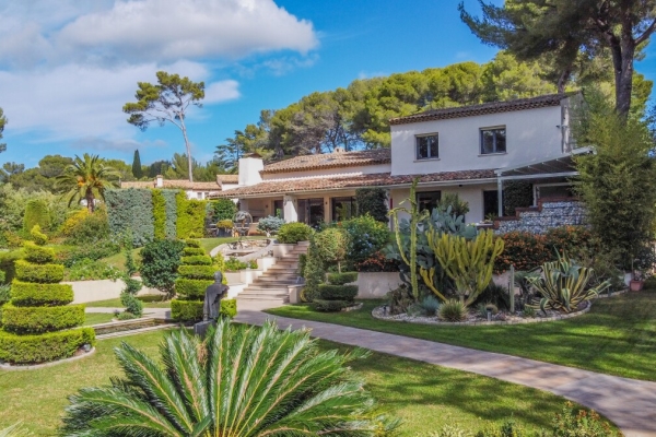 Maison de luxe à vendre à Biot, 2 750 000 €, Photo 2