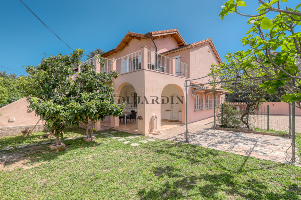 Maison de luxe à vendre à Saint-Tropez, 2 990 000 €, Photo 2