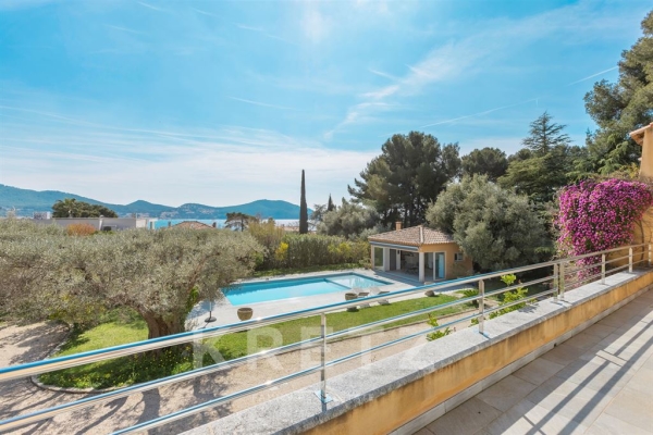 Maison de luxe à vendre à Saint-Cyr-sur-Mer, 2 600 000 €, Photo 2