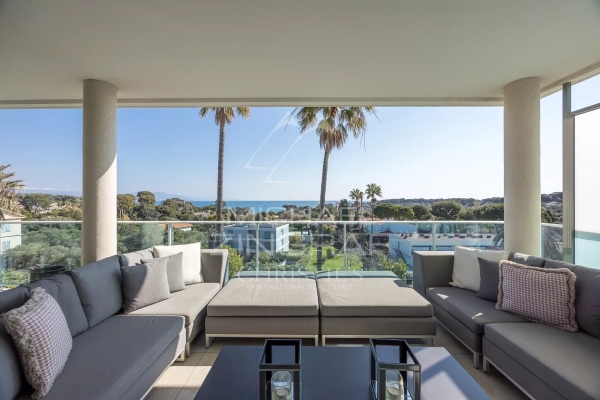 Luxury Apartment for sale in Antibes, 2 990 000 €, Photo 3