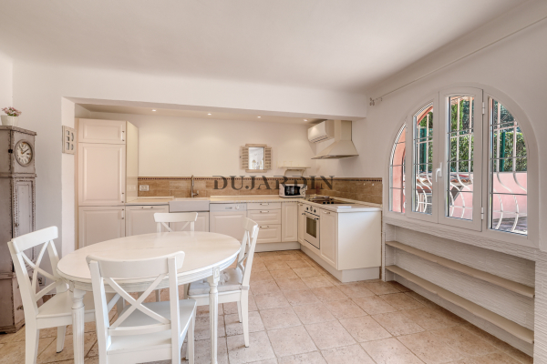 Maison de luxe à vendre à Saint-Tropez, 2 990 000 €, Photo 5