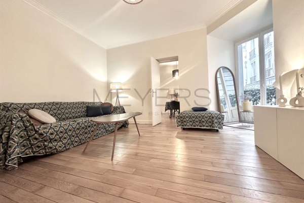 Luxury Apartment for sale in Neuilly-sur-Seine, 620 000 €, Photo 1