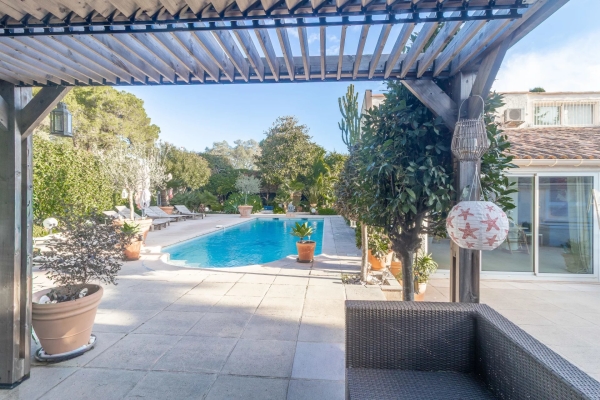 Maison de luxe à louer à Saint-Jean-Cap-Ferrat, 0 €, Photo 1
