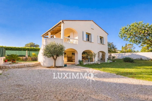 Luxury House for sale in Mougins, 895 000 €, Photo 1