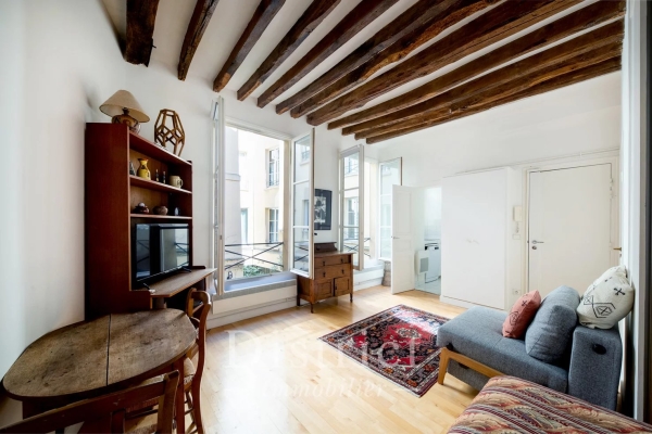 Luxury Apartment for sale in Paris 4Ème, 378 000 €, Photo 3