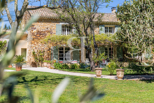 Luxury House for sale in Sainte-Cécile-les-Vignes, 775 000 €, Photo 2