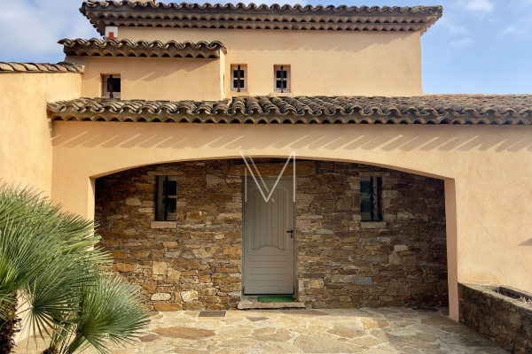 Luxury House for sale in Grimaud, 1 595 000 €, Photo 3