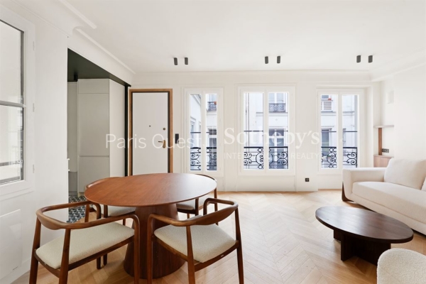 Luxury Apartment for sale in Paris 1Er, 1 049 000 €, Photo 3